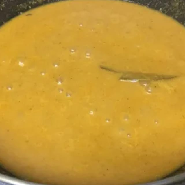 Curry Sauce.